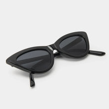 Load image into Gallery viewer, Black Cat Eye Sunglasses