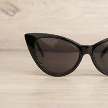 Load image into Gallery viewer, Black Cat Eye Sunglasses
